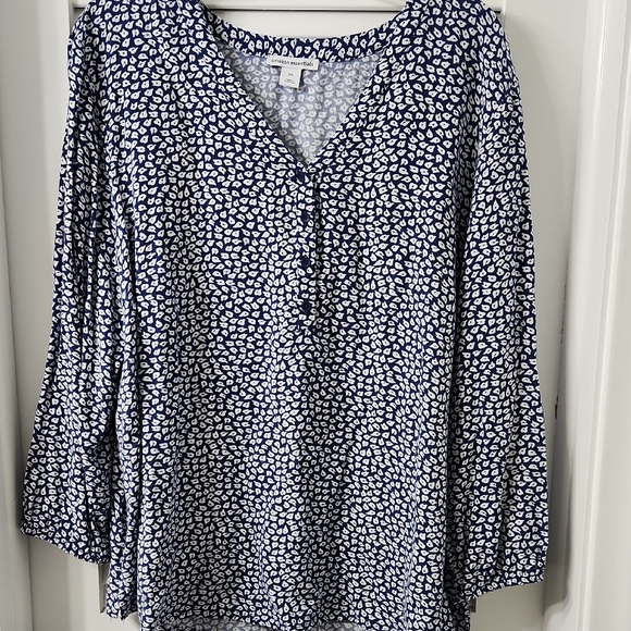 Amazon Essentials Tops - Amazon Essentials Navy Blue and White V-Neck Printed Tunic